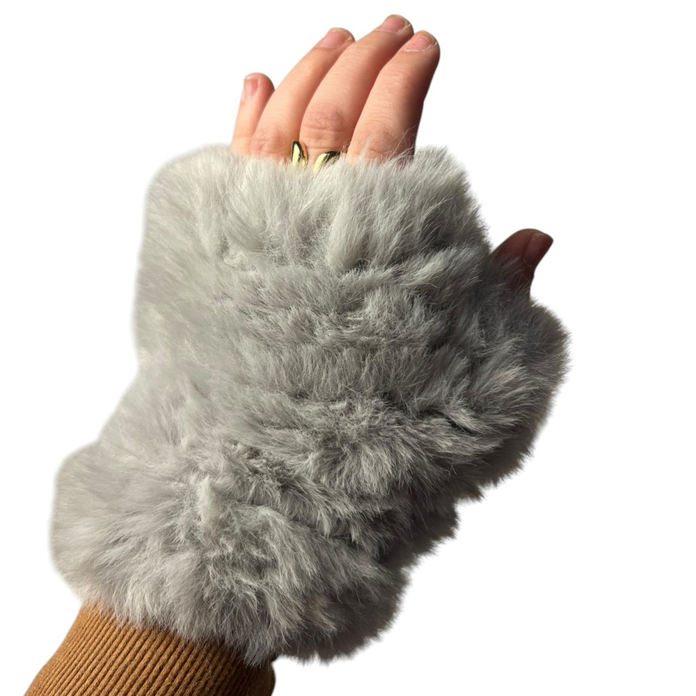 Jocelyn Mandy Faux Fur Grey Fingerless Mittens Gloves Holiday Gift NWT